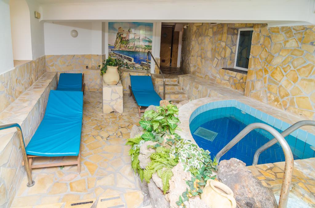 Hotel Flora Wellness&Beauty Ischia Exterior foto