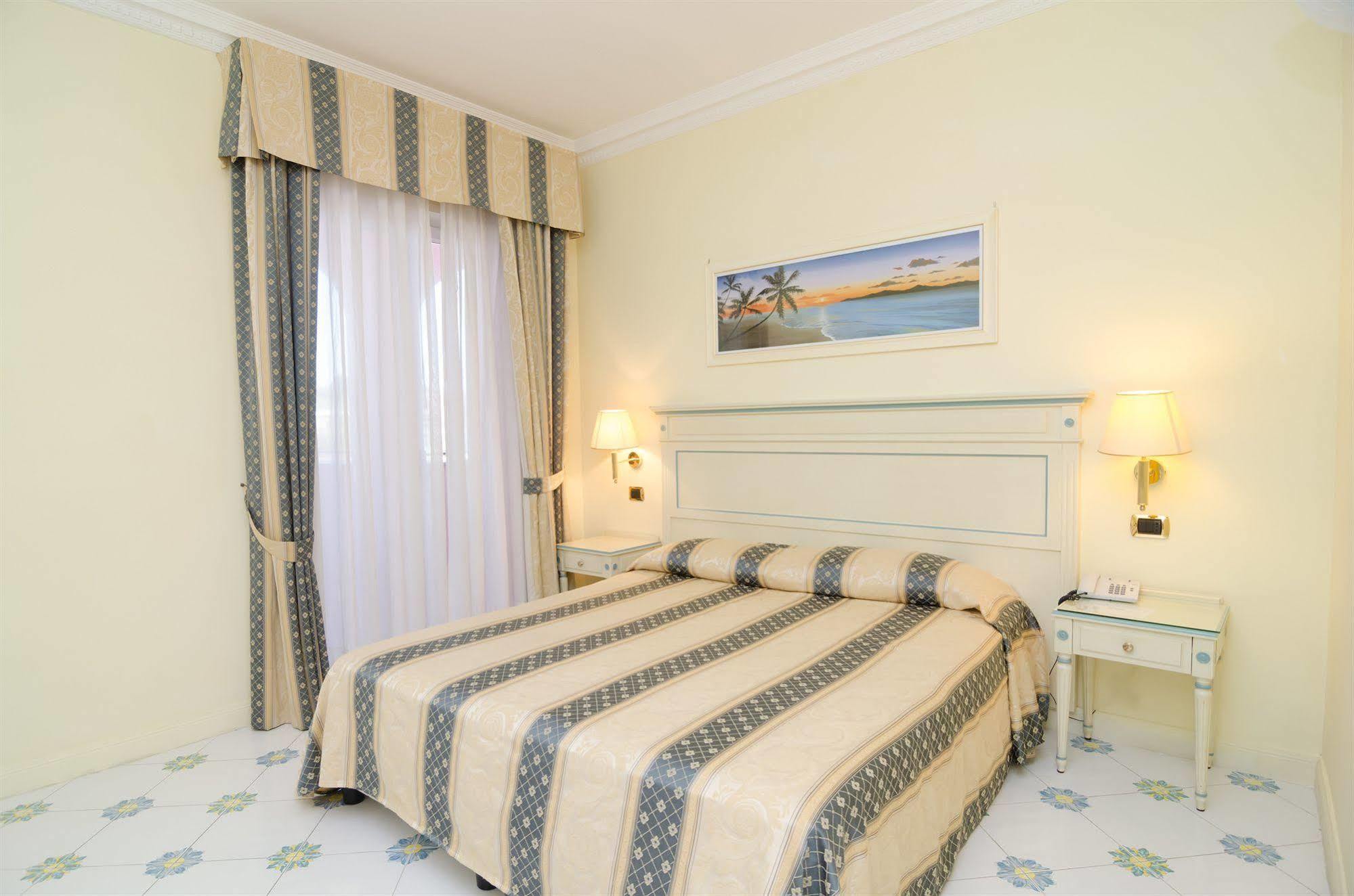 Hotel Flora Wellness&Beauty Ischia Exterior foto